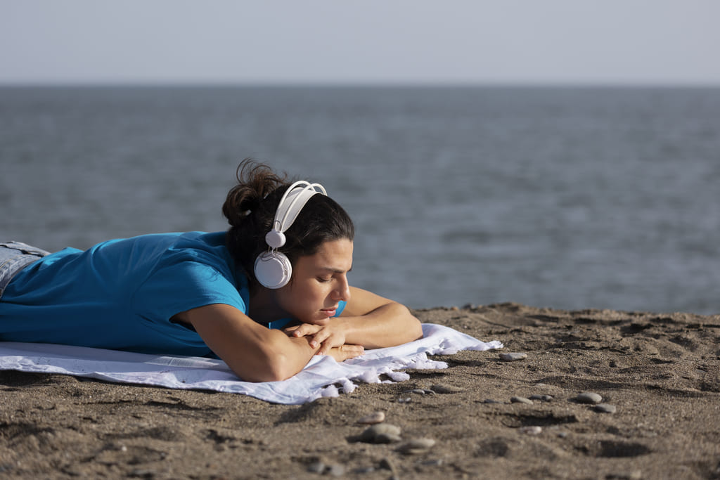 Músicas para ouvir na praia com fone de ouvido