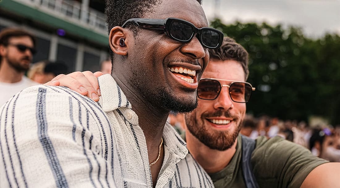 Porque protetores auriculares viraram febre nos festivais. Fonte: oopearplugs.com